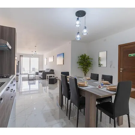 Lovely 2br Apt With Private Balcony In Marsalforn By 360 Estates Żebbuġ