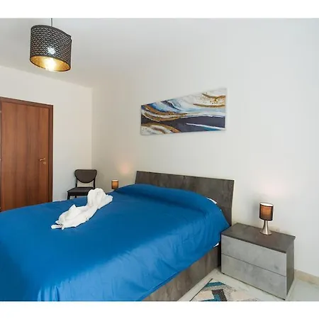 Lovely 2br Apt With Private Balcony In Marsalforn By 360 Estates Żebbuġ
