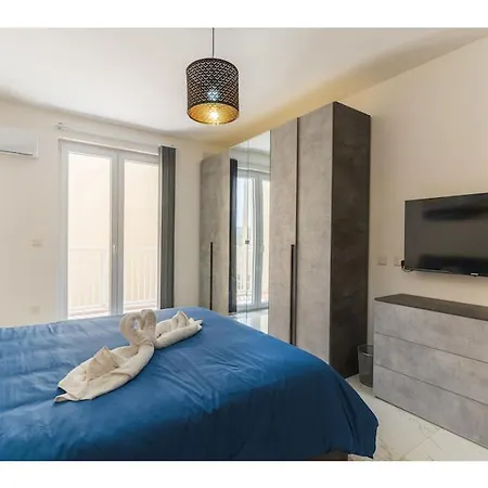 Lovely 2br Apt With Private Balcony In Marsalforn By 360 Estates