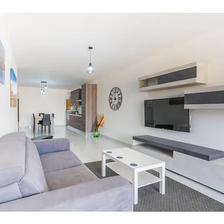 Lovely 2br Apt With Private Balcony In Marsalforn By 360 Estates * Zebbug (Gozo)