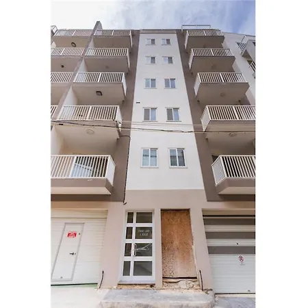 Lovely 2br Apt With Private Balcony In Marsalforn By 360 Estates *